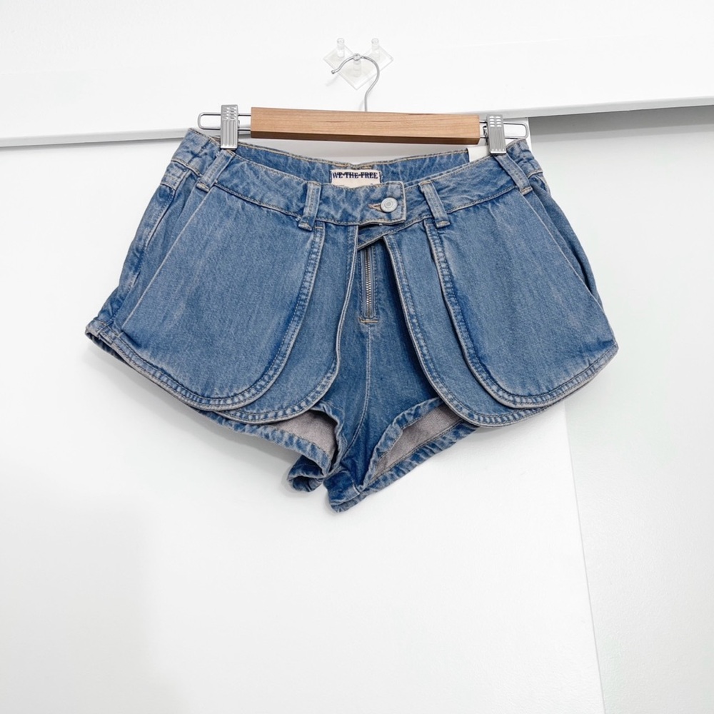 NWOT Free People Prince Street Denim Micro Shorts Size 27 - Picture 4 of 10